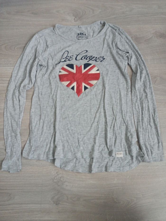 Haut de pyjama manches longues fille taille 14 ans, lee Cooper en très bon état