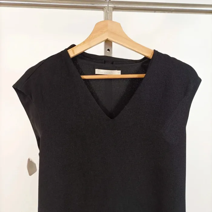 Robe noire sans manches See U Soon – col V, taille XS, détails bas et dos A1076 - photo numéro 2