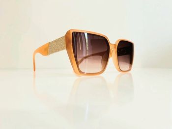 Lunette de soleil femme orange bras en strass uvprotection catégorie 3