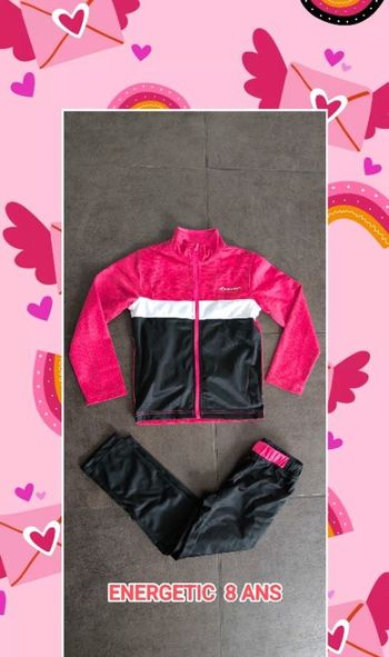 Ensemble de survêtement 2 pièces 8 ans   Neuf , bas porté quelques heures en salle