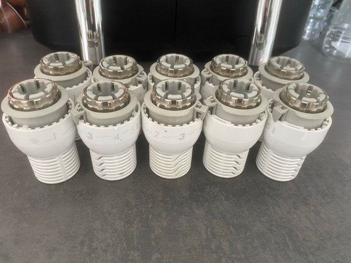 Têtes thermostatiques