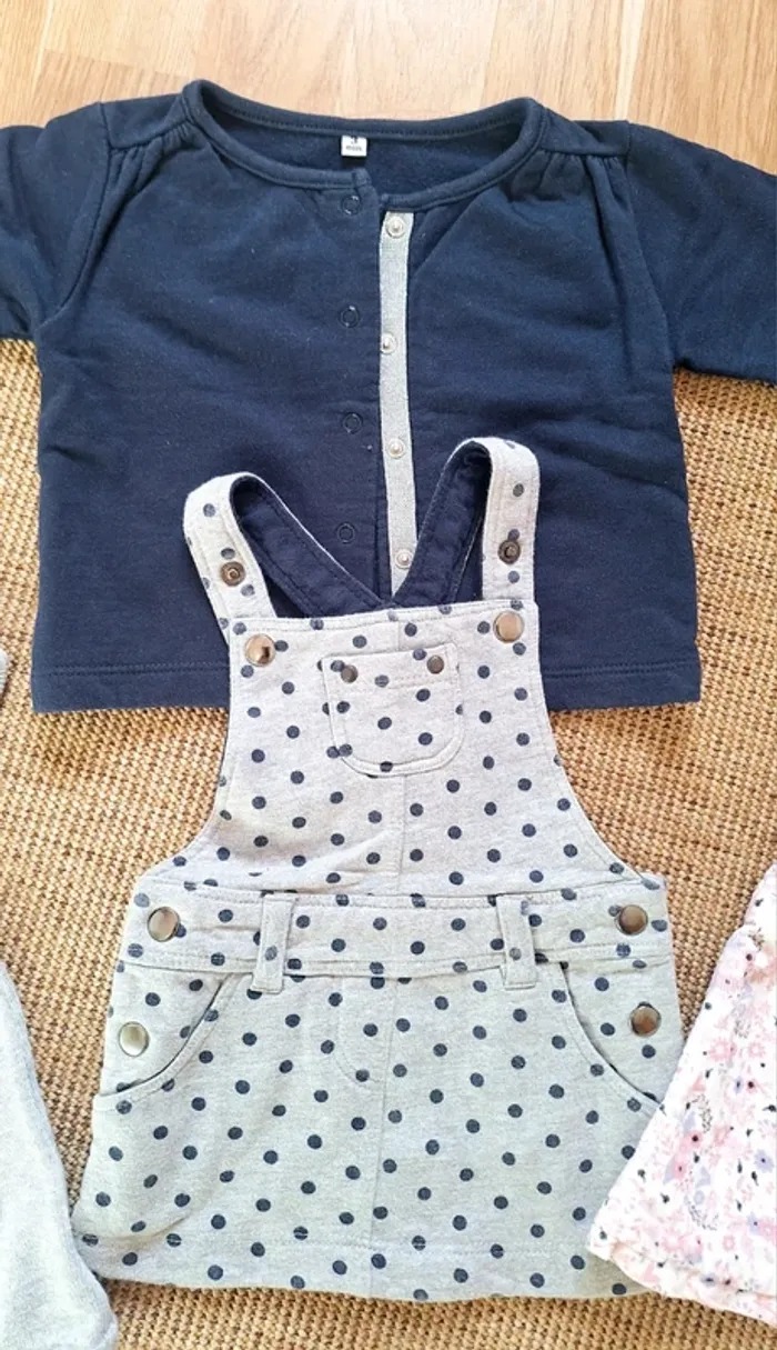 Lot de vêtements fille en 3 mois - photo numéro 3