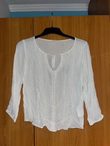 Blouse blanche à manches longues taille 40