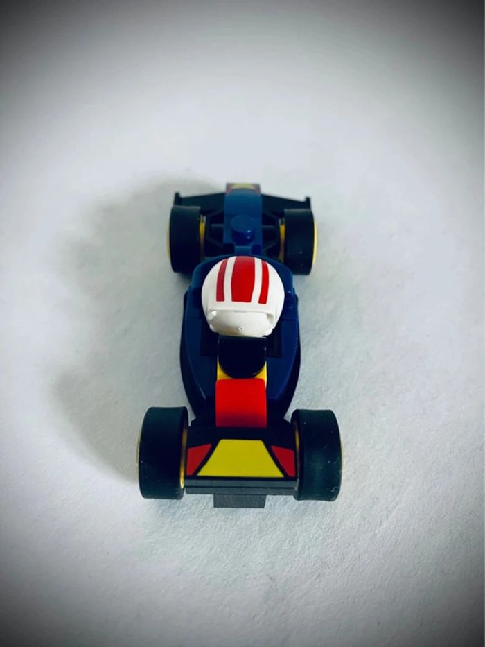 Minifigurine LEGO Série Formule 1 (71049) N 1 RB20 - Très bon état - photo numéro 6