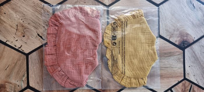 Lot de 4 Bavoirs bébé en coton neuf - photo numéro 2