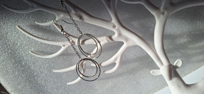 Boucles d'oreilles pendantes fait main - photo numéro 2