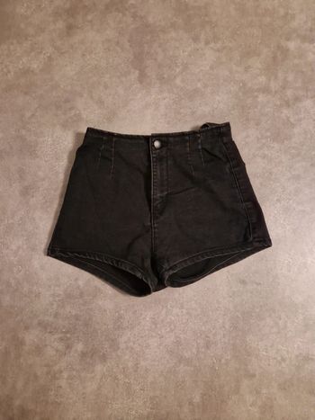 Short en jean court femme été noir TBE taille 36 bershka
