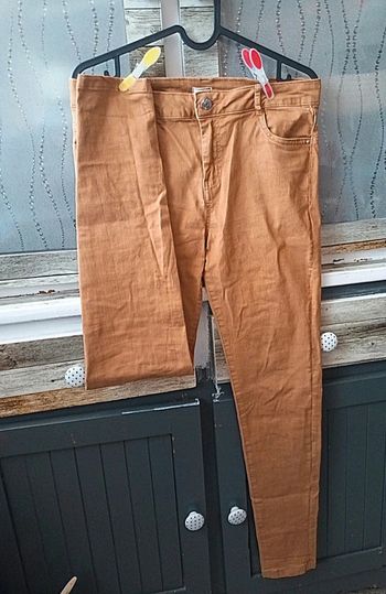 Pantalon camel taille 38