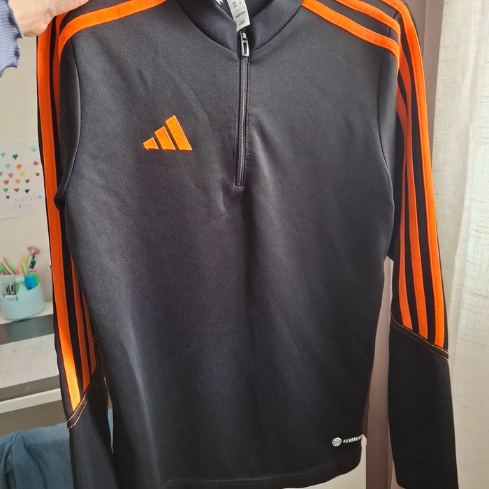 Sweat adidas très bon état
