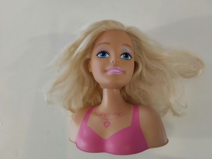 Tête à coiffer Barbie