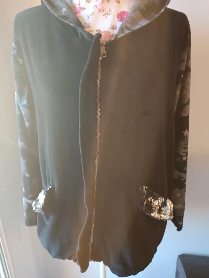Veste noire - photo numéro 2