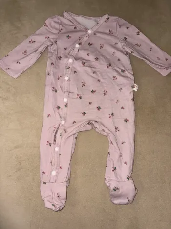 Grenouillère bébé fille