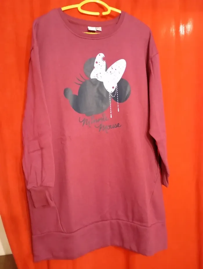 Pull long Disney taille taille 46/48