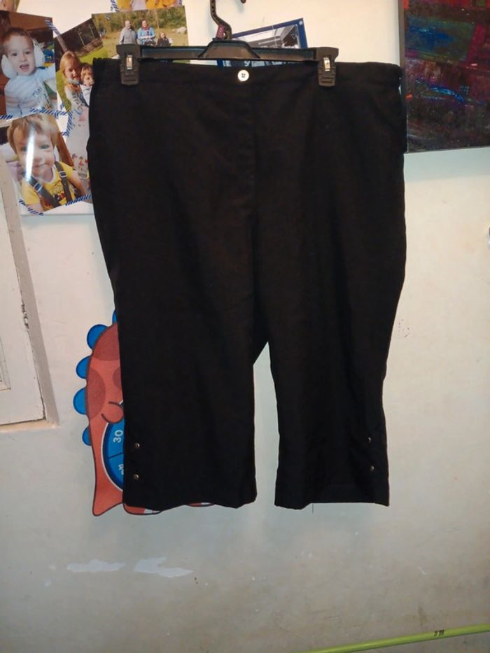 Corsaire Bon prix t.56 pas vinted go déco sur le bas taille élastique derriere