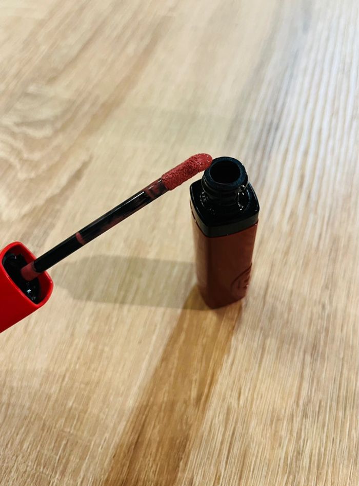 Rouge à lèvres liquide L’Oreal Infaillible - photo numéro 3