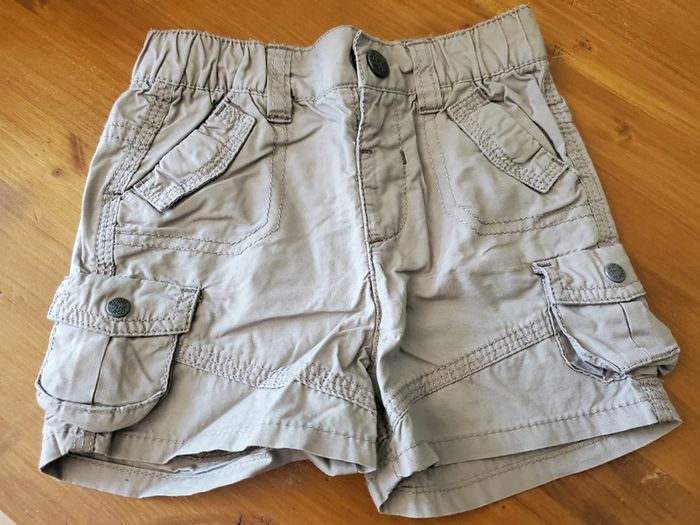 Short 12 mois