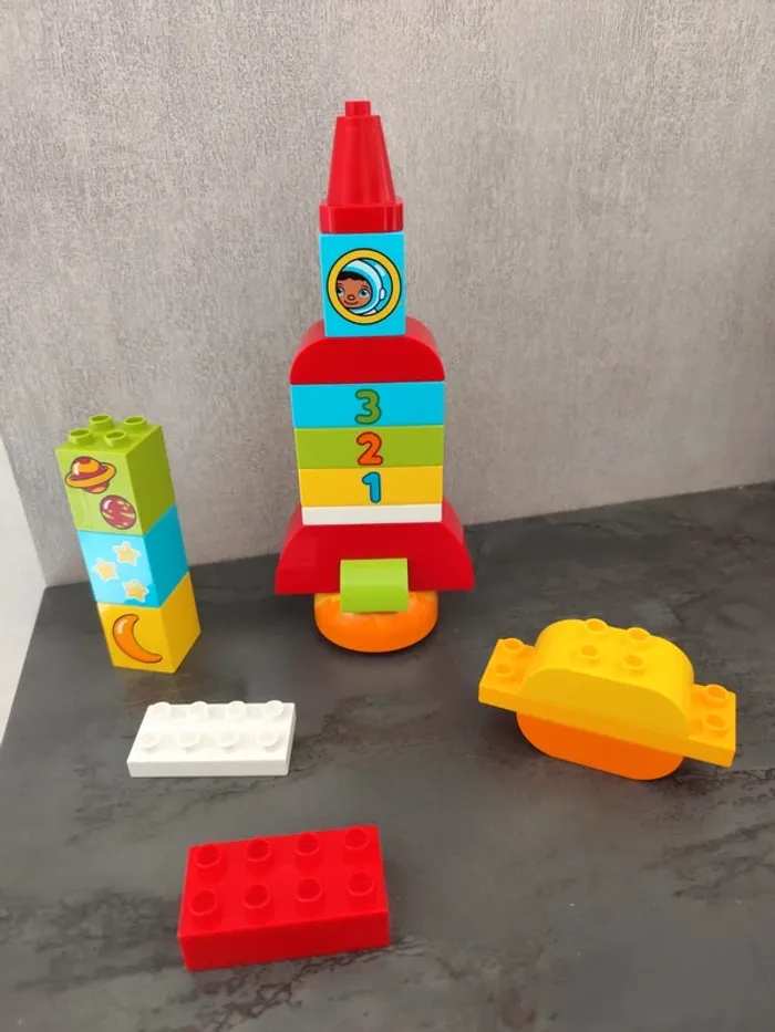 Lego Duplo ma première fusée
