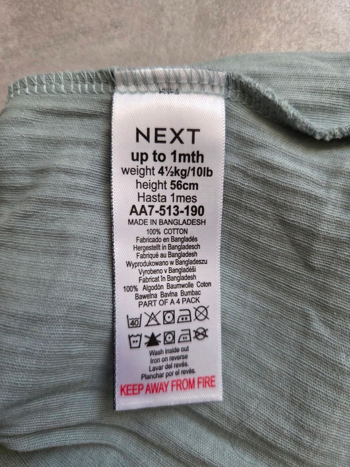 Ensemble next baby taille 1mois 56cm - photo numéro 6