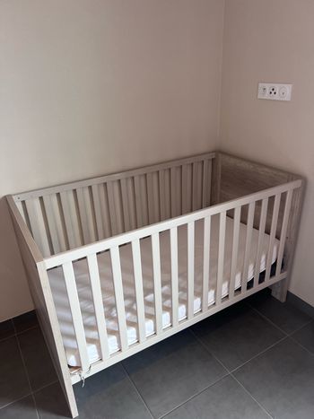 Lit bébé évolutif Sauthon+matelas