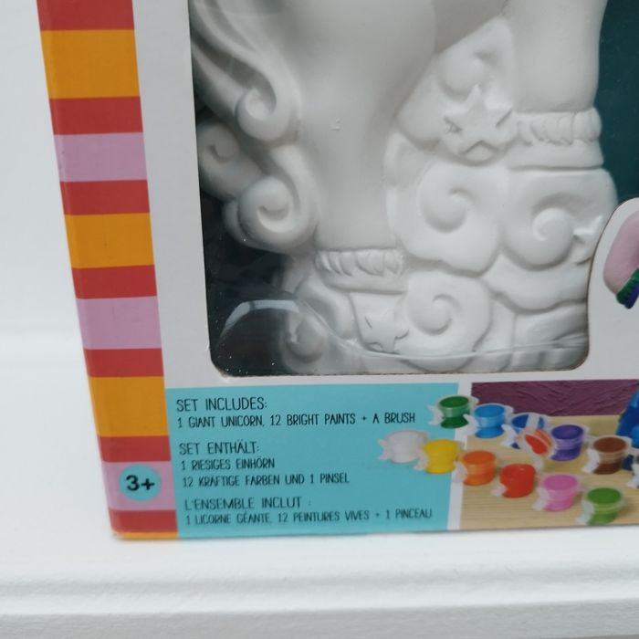 Licorne géante a peindre - photo numéro 3