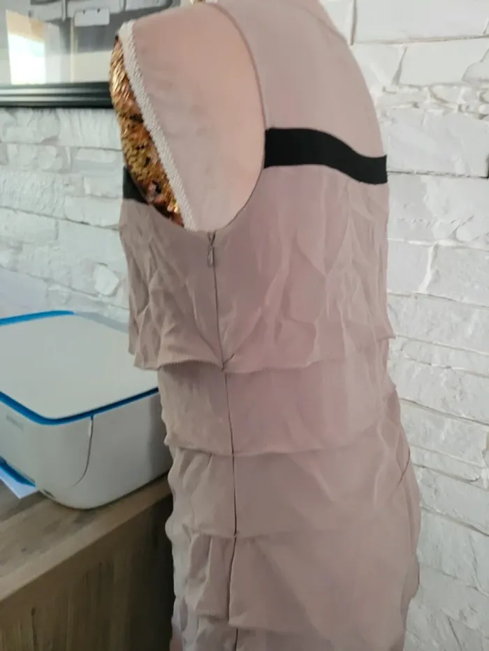 Robe taupe 36 en soie à volant - photo numéro 7