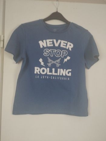 T-shirt tex 9 ans neuf