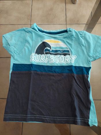 T shirt surf