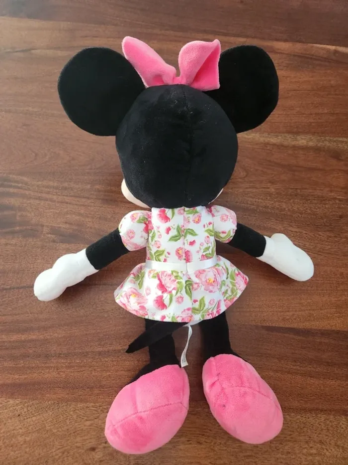 Peluche Disney Minnie Fleurie 🧸 - photo numéro 2
