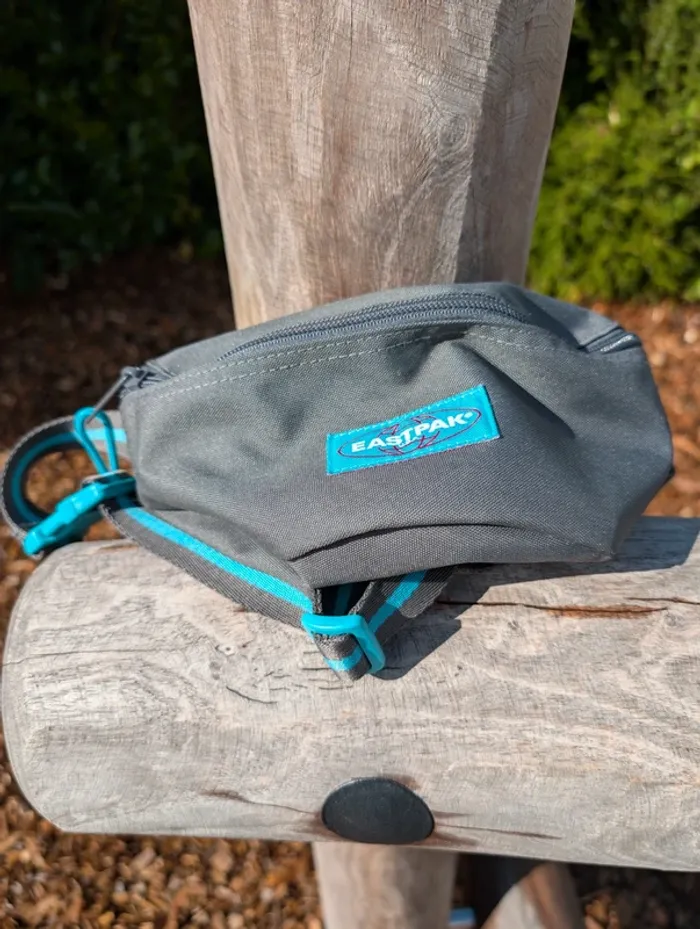 Petit sac banane Eastpak Springer Gris & Bleu Turquoise TBE - Style Urbain - photo numéro 2