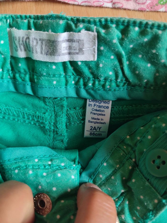 Lot tenue short Okaïdi + débardeur Elsys Girls + gilet Obaïbi en 24M - photo numéro 3