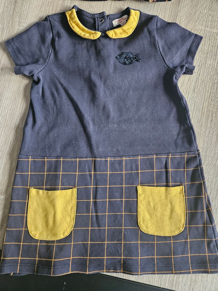 Lot robe 4 ans - photo numéro 3