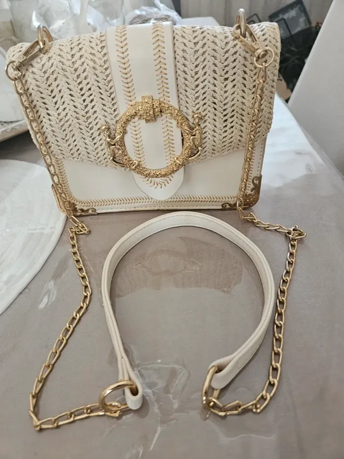 Sac à main chaînette amovible beige et dorée - photo numéro 3