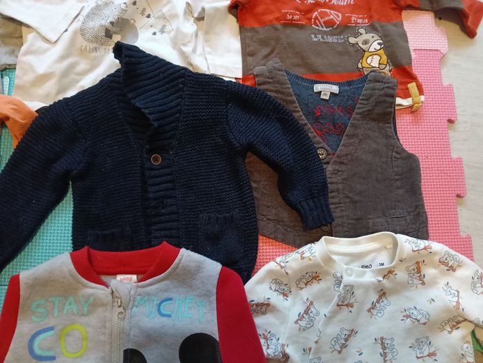 Lot vêtements 3 mois - photo numéro 4