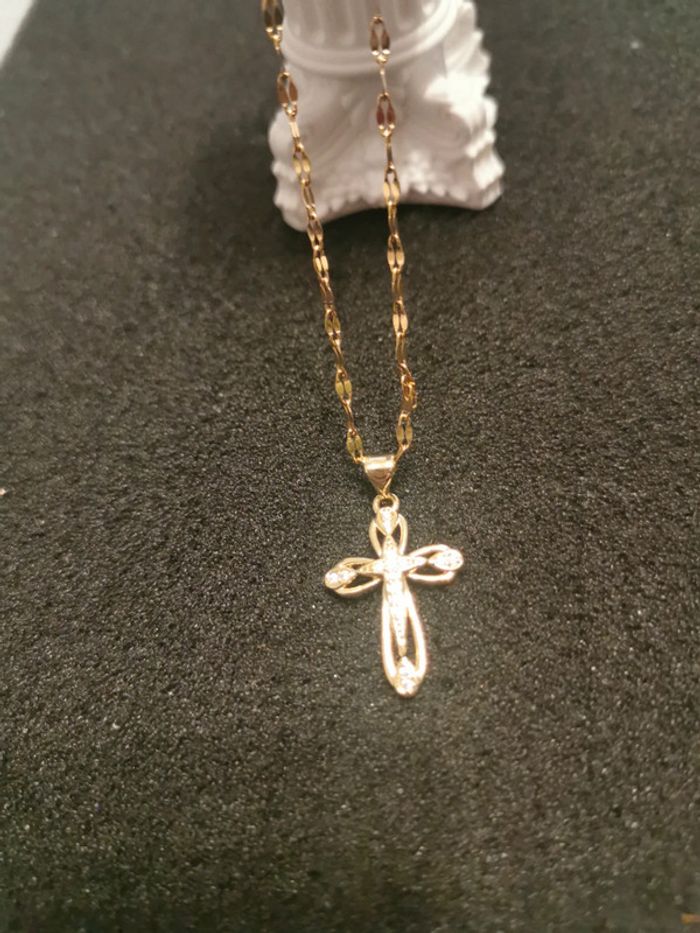 Collier et pendentif spirituel croix chrétienne