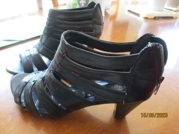 Chaussures ouvertes P. 37