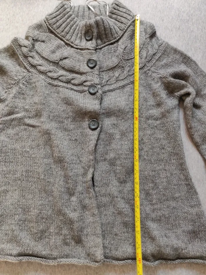 Gilet gris boutonné sur la moitié haute H&M - photo numéro 3