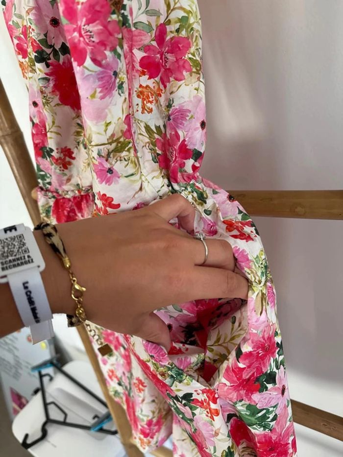Jolie Combi short à fleurs rose et blanche Kilky taille S/M neuve avec étiquette - photo numéro 9