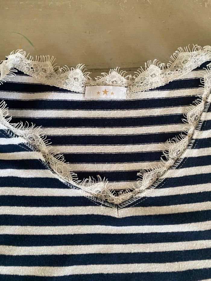 Pull Marinière en maille blanche et marine à rayures taille M - photo numéro 12