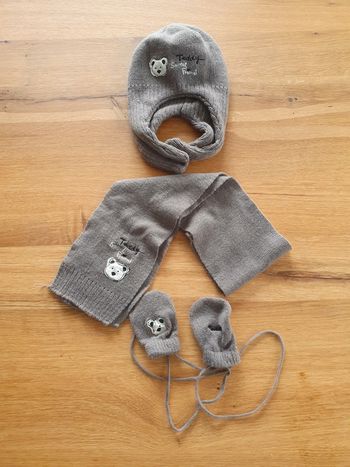 Lot bonne écharpe mouffles