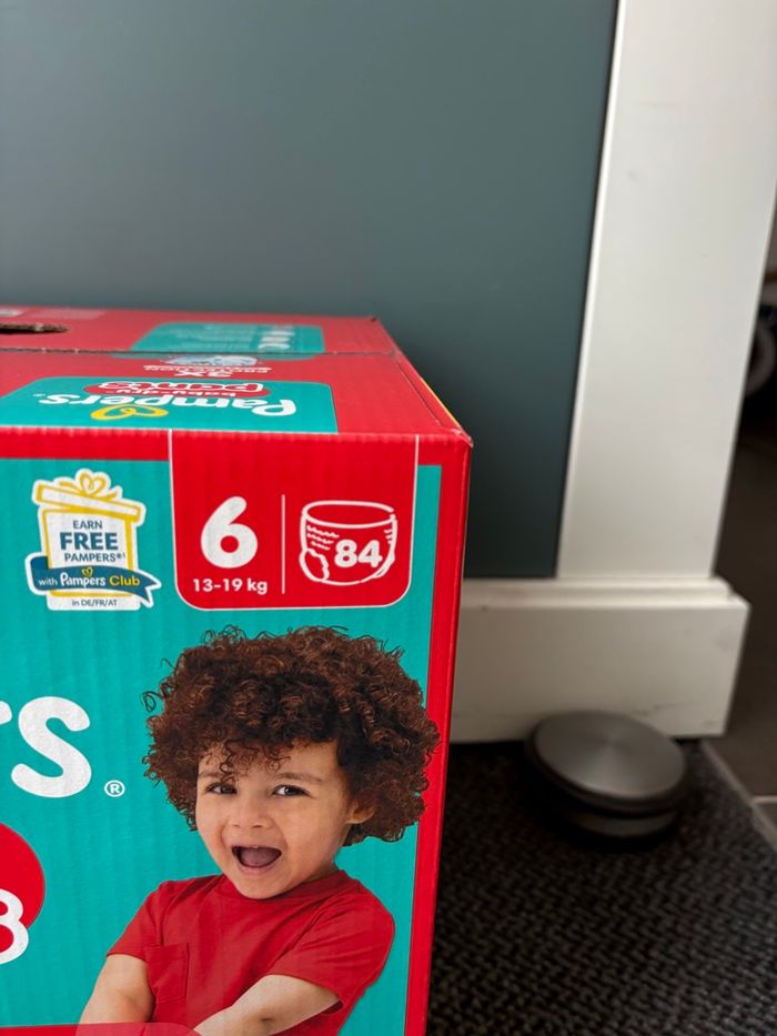 Un pack xxl de couches Pampers Pant’s Taille 6 13/19 kg 84 couches - photo numéro 2