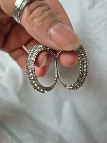 anneau pour foulard avec strass