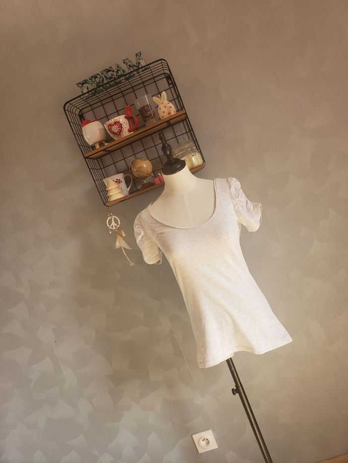 Teeshirt 🎀 Mim taille M 2€