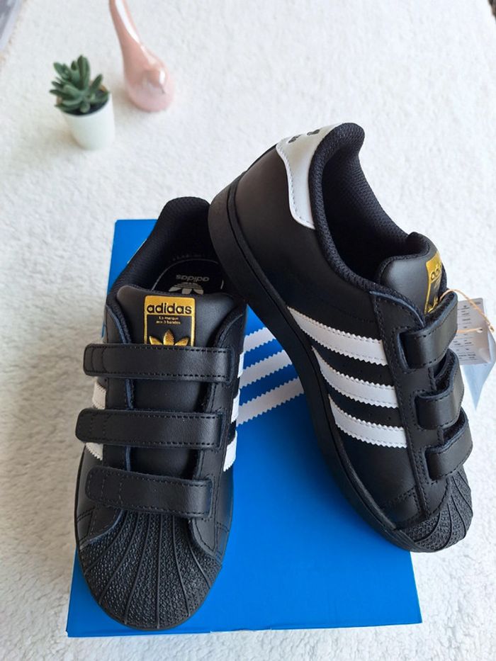 Adidas superstar CF C noires neuves