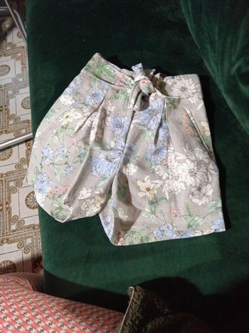 Short taille haute fleuri