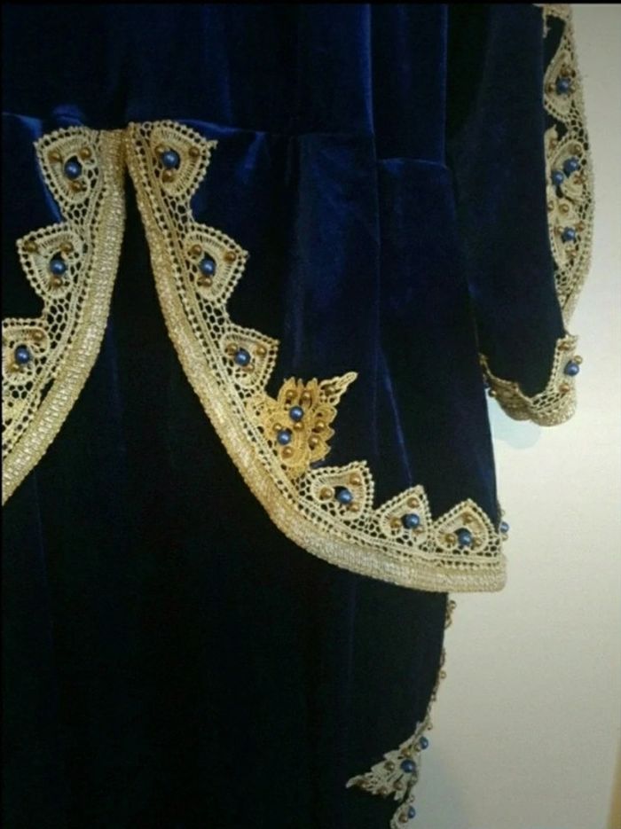Robe de cérémonie orientale - photo numéro 4