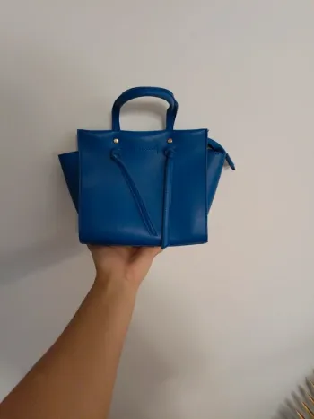 Petit sac bleu