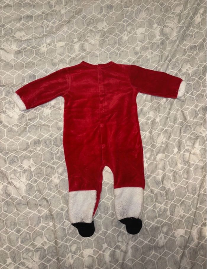 Pyjama Noël Mickey taille 6mois - photo numéro 3