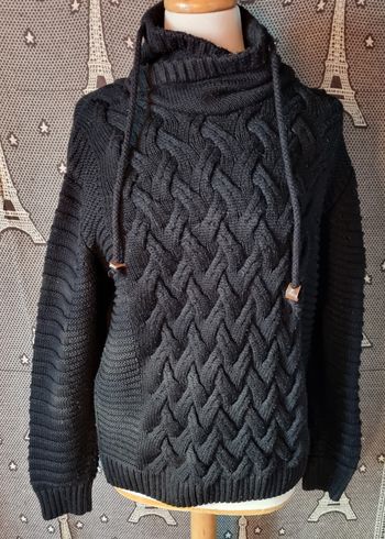 Pull noir torsadée taille L-XL