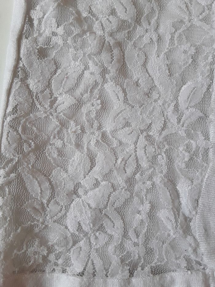 Gilet avec dentelle 6 ans - photo numéro 2