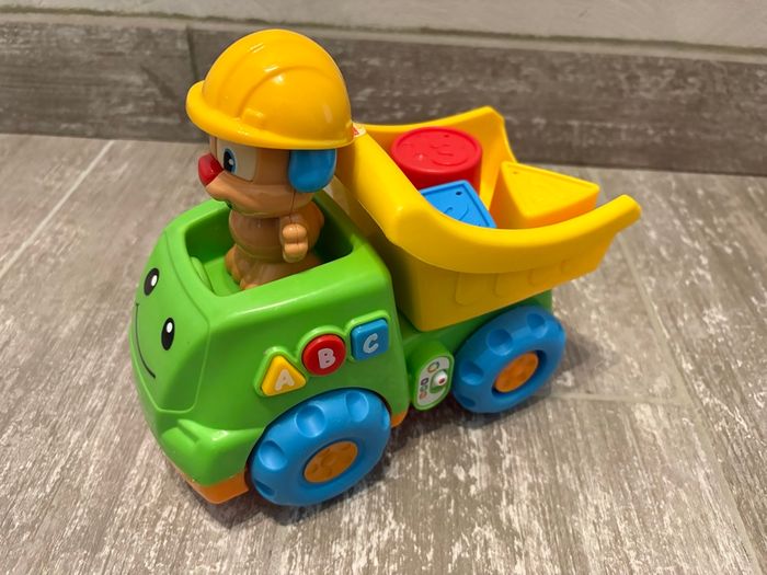 Le camion de chantier Puppy Fisher Price - photo numéro 2